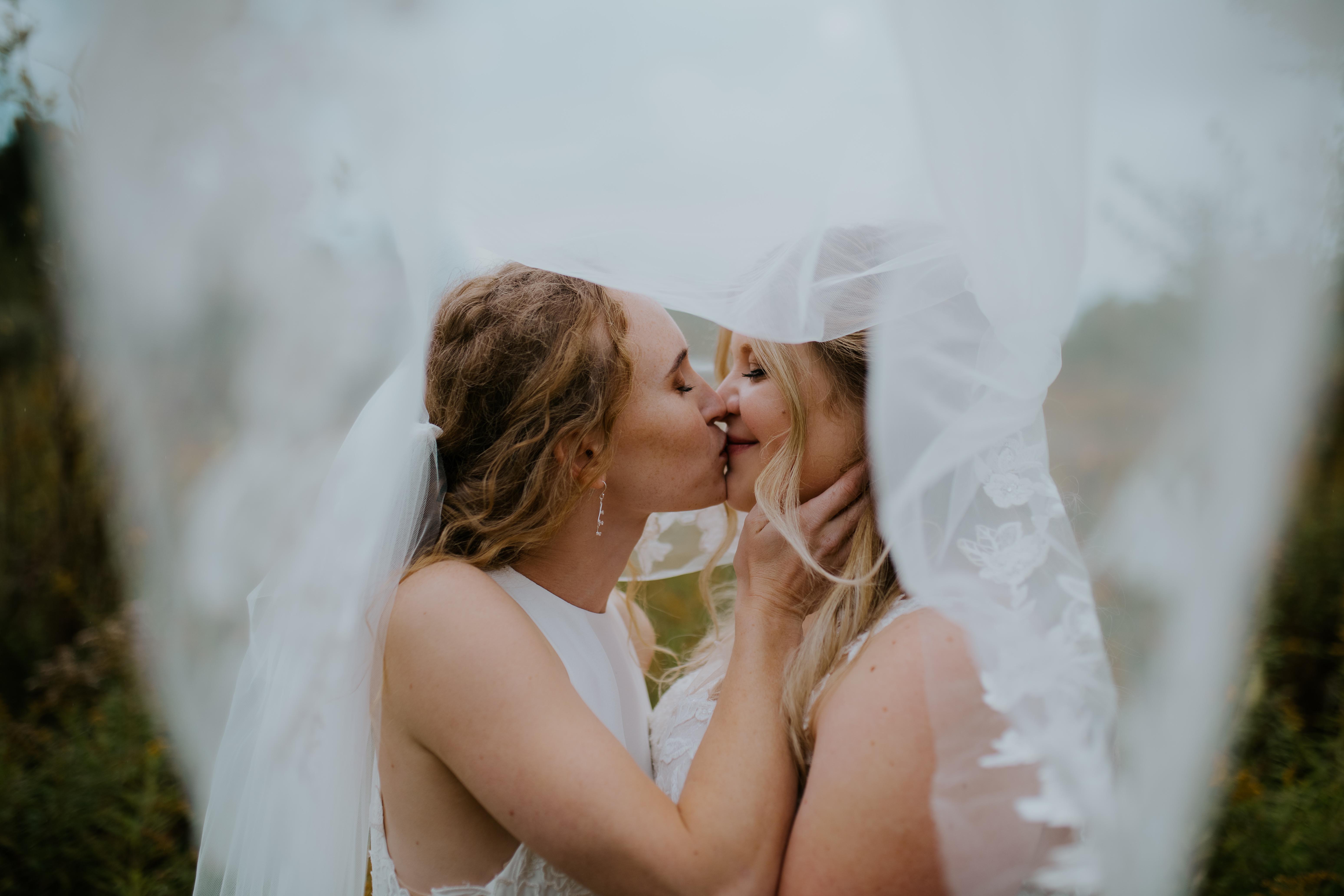Brettina + Megan